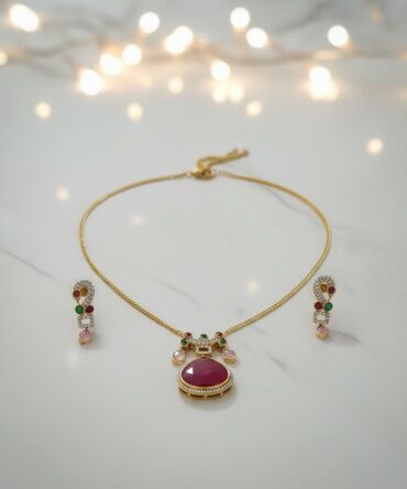 Mrssunshine Royal Ruby Bloom Pendant Set