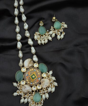 Tanjore Art Pearl Pendant Set with Green Stones