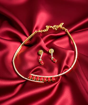 Coral Stone Hasli Jewellery Set with Sleek Gold Tone Finish
